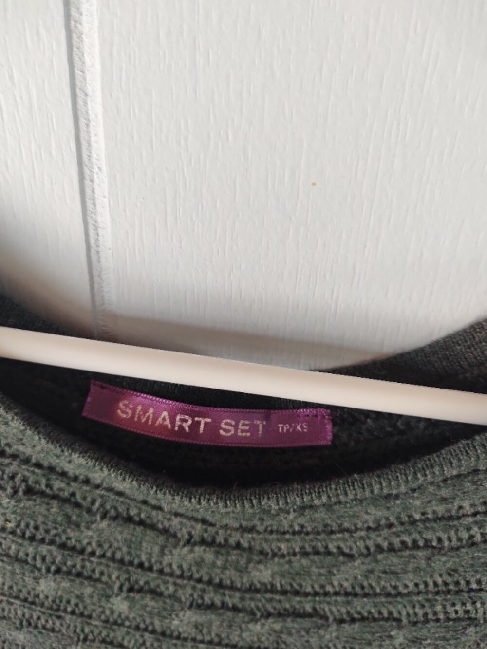 Smart Set Knit Green Tunic - Picture 5 of 8